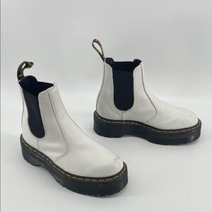 Dr. Martens 2976 Chelsea Boot in White 8 S4